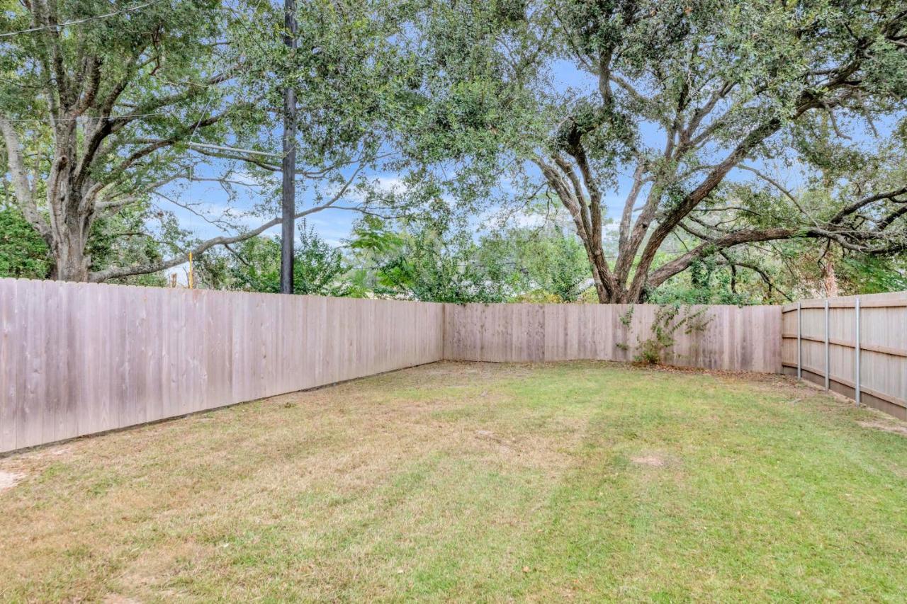 Charming Cottage Built In 2019 Lafayette Exterior photo